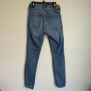 Aeropostale High Rise Curvy Jeans